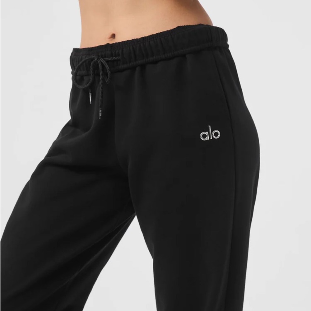 ALO YOGA Accolade Sweatpant
Style U5013RG